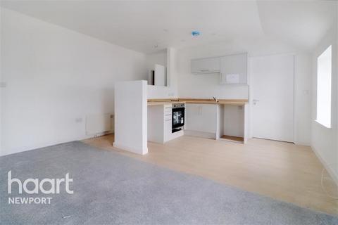 Studio to rent - Alexandra Court, Newport