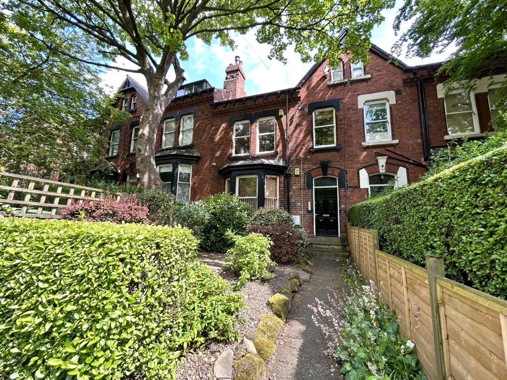 Clarendon Road, Hyde Park, Leeds, LS2 Property £515 pcm (£119 pw)