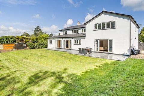 5 bedroom detached house for sale - High Spinney, West Chiltington, West Sussex RH20