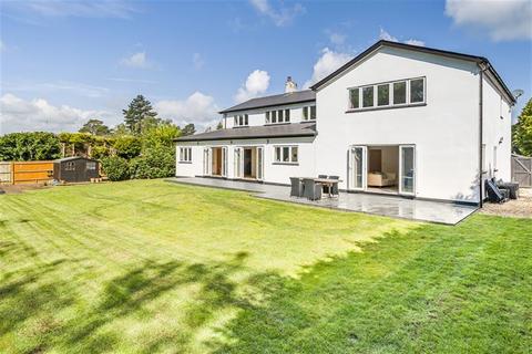 The White House, 4 High Spinney, West Chiltington, Pulborough, RH20 2RE