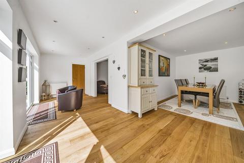 The White House, 4 High Spinney, West Chiltington, Pulborough, RH20 2RE