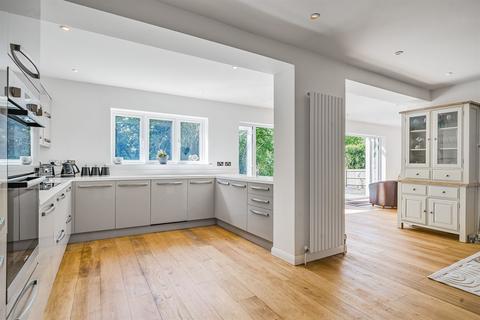 The White House, 4 High Spinney, West Chiltington, Pulborough, RH20 2RE