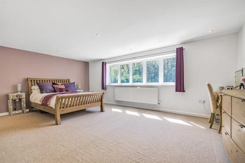 The White House, 4 High Spinney, West Chiltington, Pulborough, RH20 2RE