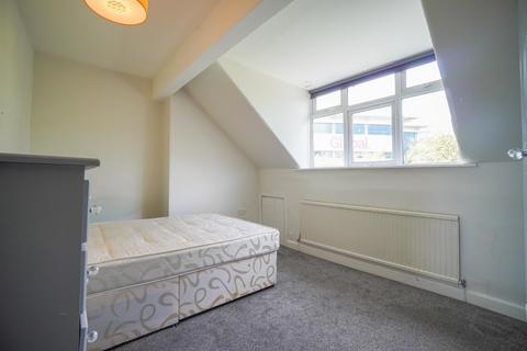 1 bedroom in a house share to rent, St Michaels Lane, Headingley, Leeds, LS6