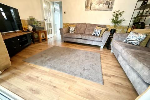 34 Alfriston Close, Luton, LU2 8RA