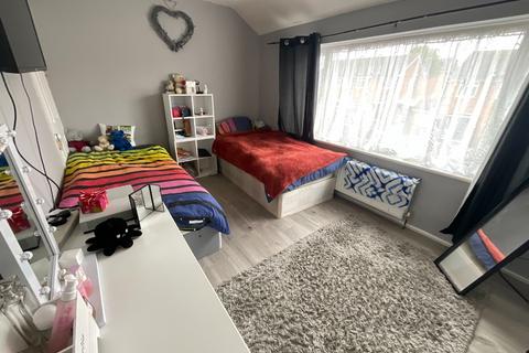 34 Alfriston Close, Luton, LU2 8RA