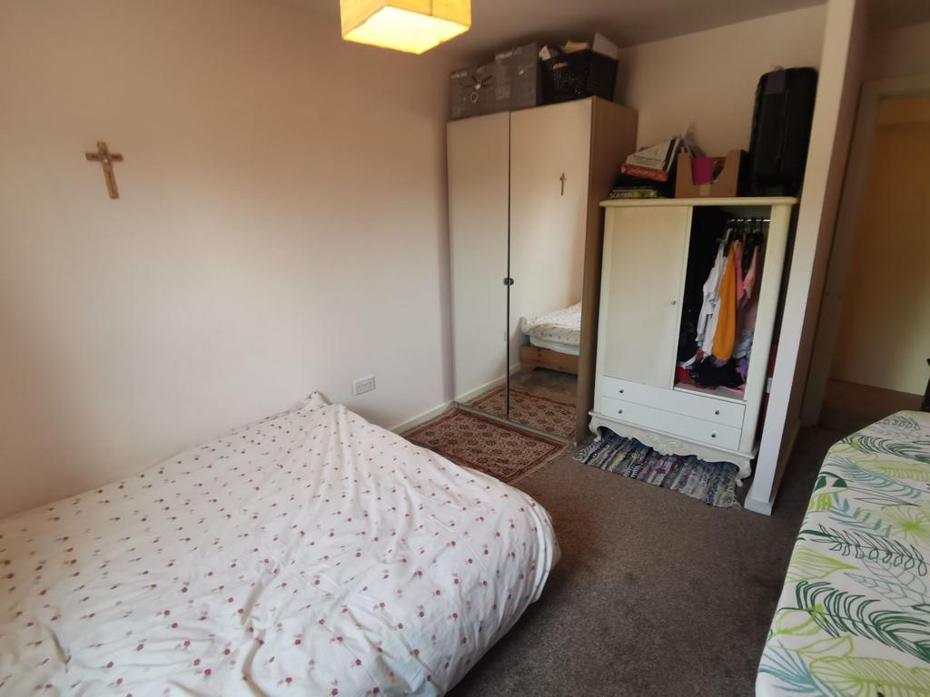 Apartment in Salford - More