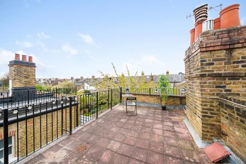 73b Callcott Road, London, NW6 7EE