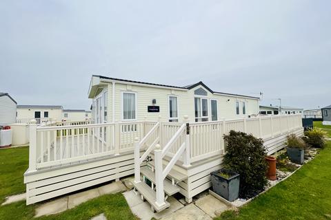 2 bedroom holiday park home for sale - Warners Lane, Selsey PO20