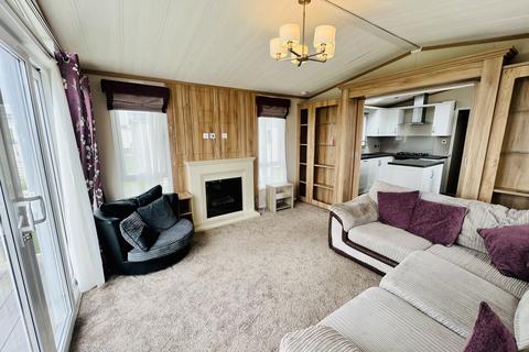 2 bedroom holiday park home for sale, Warners Lane, Selsey PO20