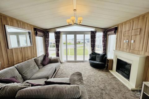 2 bedroom holiday park home for sale, Warners Lane, Selsey PO20