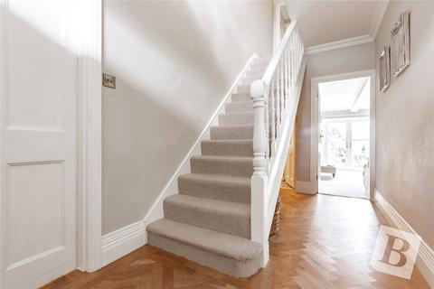 4 bedroom detached house for sale, Castledon Road, Wickford, SS12