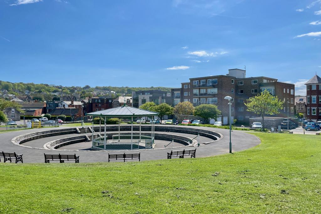 Mowlem Court &amp; Bandstand