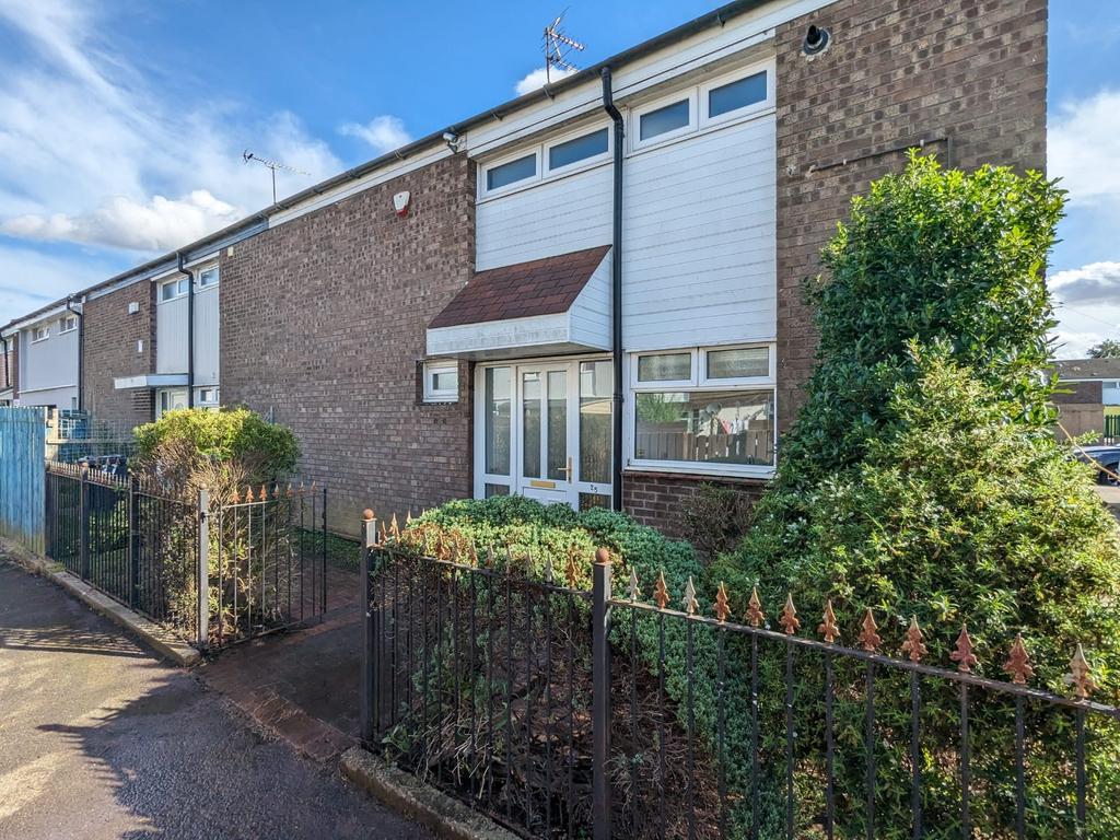 Langtree Close, Hull, HU7 3 bed end of terrace house for sale £82,500