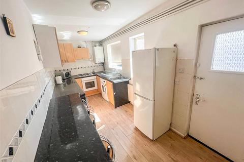 3 bedroom terraced house to rent, Brailsford Road, Fallowfield, Manchester, M14