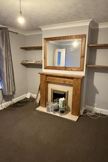 2 bedroom terraced house to rent - Station road, Gillingham ME8