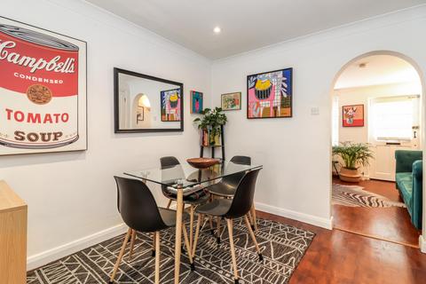 4 Blacksmiths Lane, St Albans, AL3 4SQ