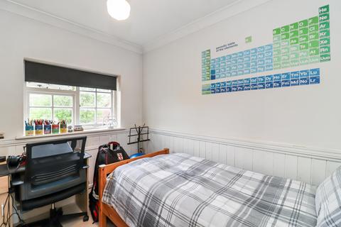 4 Blacksmiths Lane, St Albans, AL3 4SQ