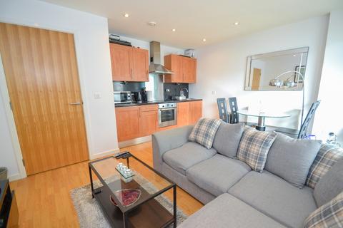 1 bedroom flat to rent, Crown Point Road, Leeds, LS9