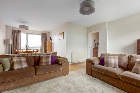 52 Pentland View, Edinburgh, EH10 6PS