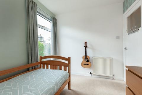 52 Pentland View, Edinburgh, EH10 6PS