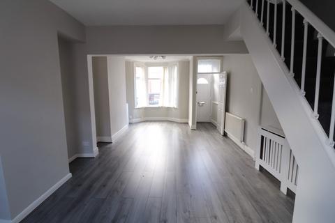 2 bedroom terraced house to rent, Falkland Street, Birkenhead, Merseyside, CH41