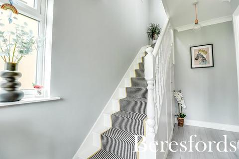 4 Brook Drive, Wickford, SS12 9EQ