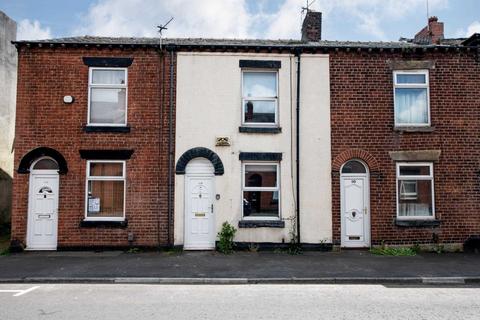 2 bedroom terraced house to rent, Cross Lane, Radcliffe