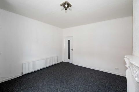 2 bedroom terraced house to rent, Cross Lane, Radcliffe