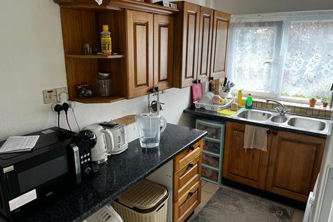 undefined, 3 Bed Bungalow – Nursery Hollow, Ilkeston, Derbyshire, DE7 4LQ. £1150 PCM