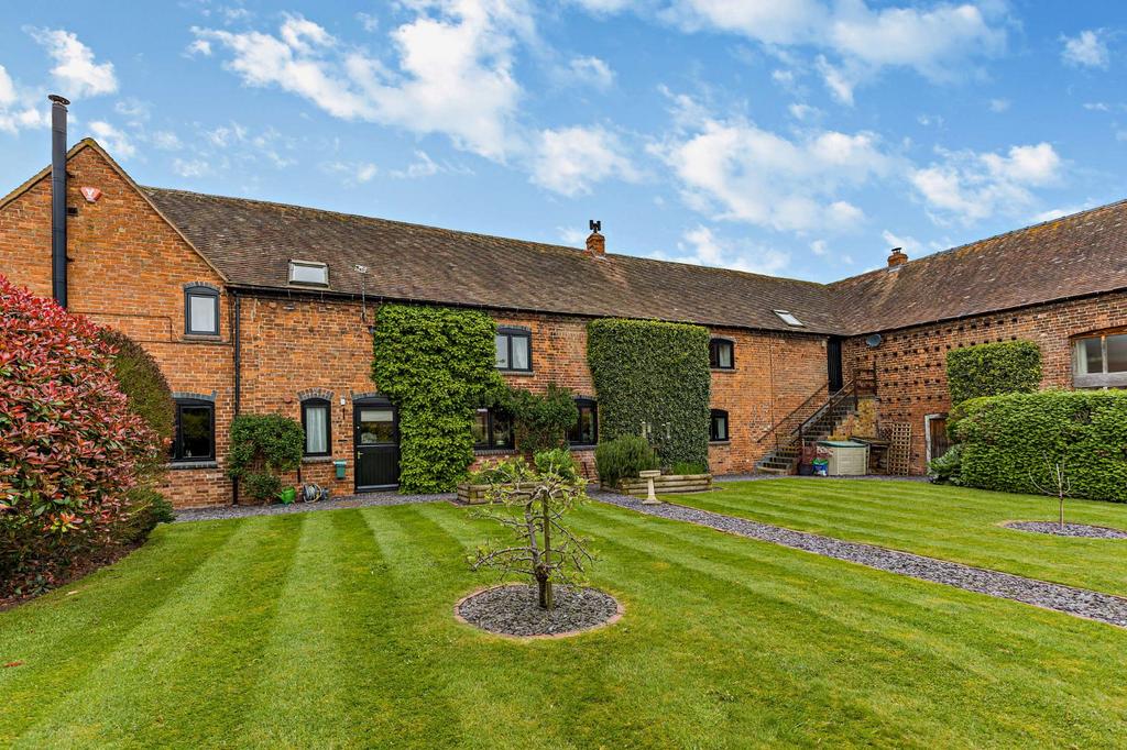 Rear Courtyard