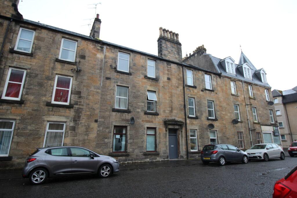 19D Bruce Street, Stirling, FK8 1PD 2 bed flat £895 pcm (£207 pw)
