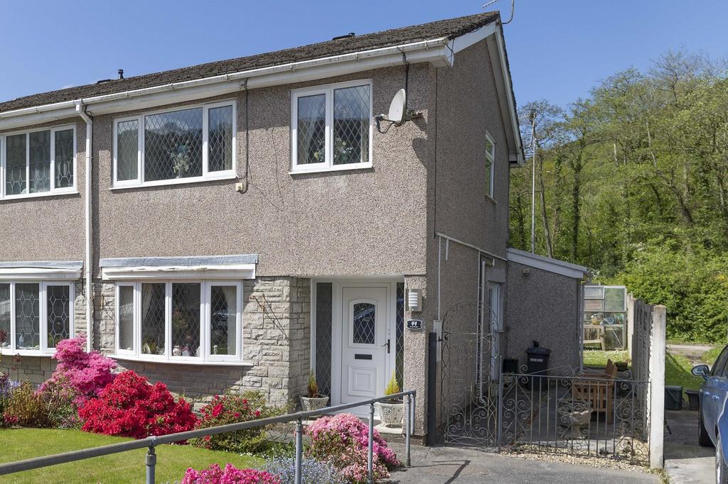 Graig Newydd, Godrergraig, Swansea. 4 bed semidetached house for sale