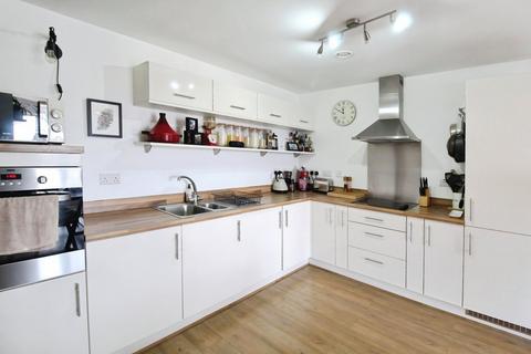 2 bedroom flat to rent, Cable Place, Hunslet, Leeds, West Yorkshire, LS10