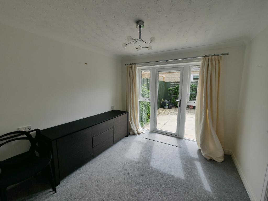 Tower Street, Cirencester 2 bed terraced house to rent £1,195 pcm (£