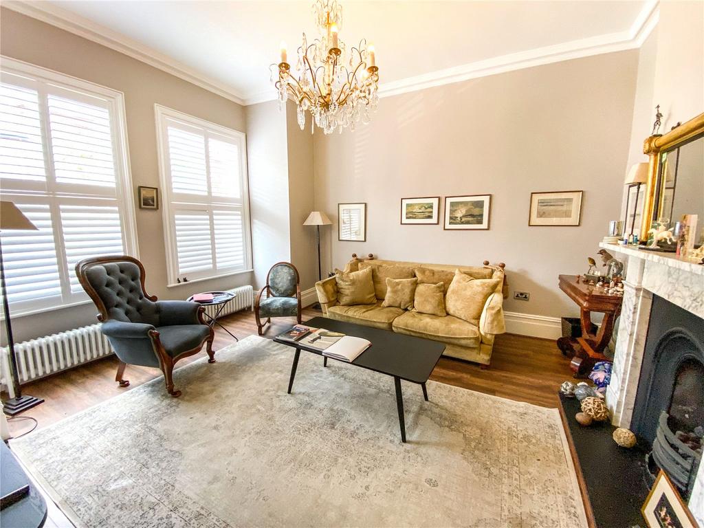 Claremont Grove, Didsbury, Manchester, M20 5 bed semidetached house