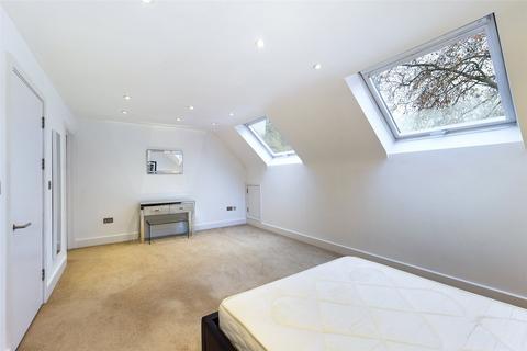 Mydelton House, 62a Cephas Street, London, E1 4AX