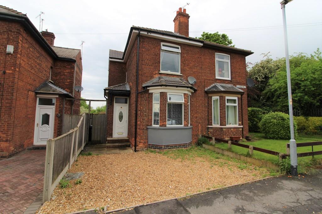 Lea Road West, Gainsborough 3 bed semidetached house for sale £114,950