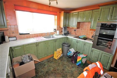 3 bedroom property for sale, Old Road, Clacton on Sea