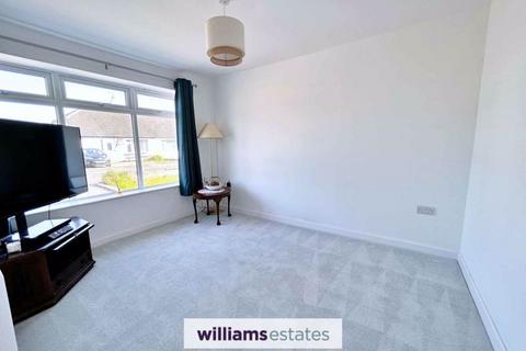 112 Beverley Drive, Prestatyn, LL19 7RE