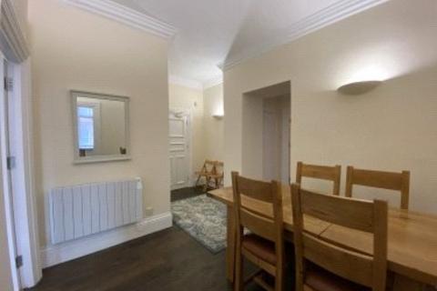 2 bedroom flat to rent, West George Street, Glasgow, G2