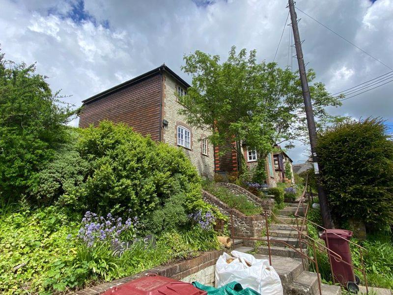 East Harting, Nr Petersfield, West Sussex 2 bed terraced house to rent