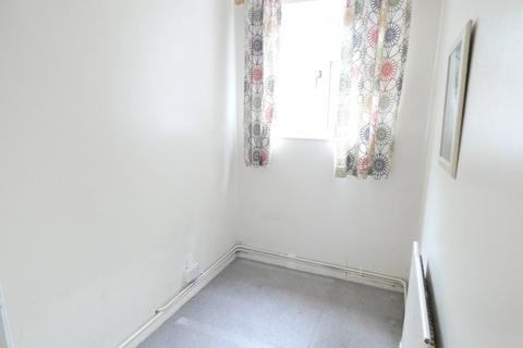 2 bedroom ground floor maisonette for sale, Staines Road, Bedfont, Feltham