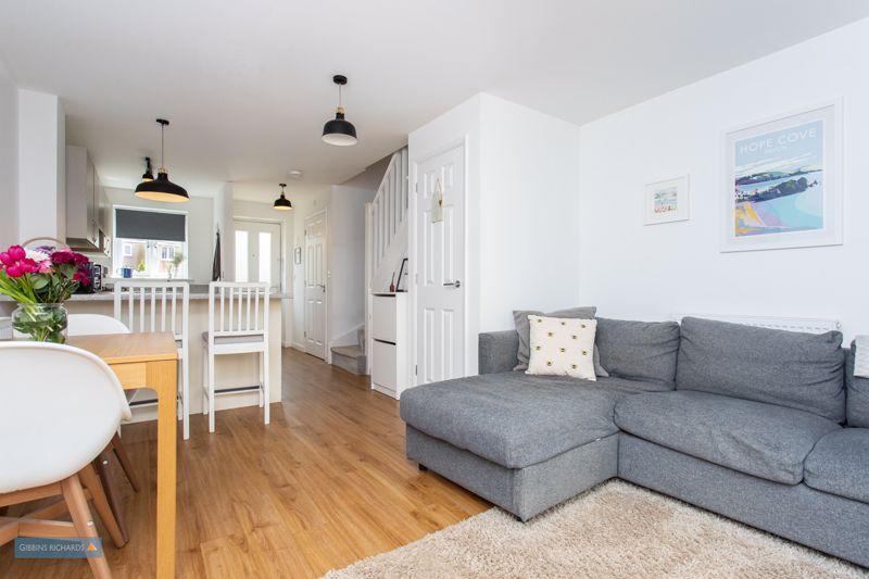 Sitting/Dining Room