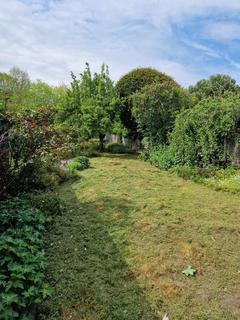 40 Sylvan Way, West Wickham, BR4 9HB