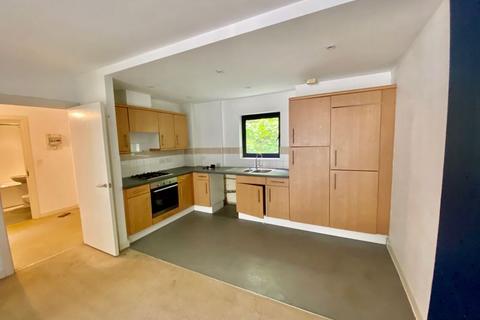 Flat 15, Cuthbert Court Godstone Road, Whyteleafe, CR3 0GD