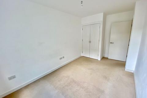Flat 15, Cuthbert Court Godstone Road, Whyteleafe, CR3 0GD