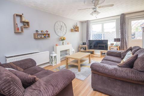 2 bedroom terraced house for sale, West Totton