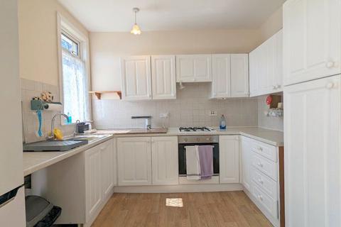 35 Colonial Road, Feltham, TW14 8AA