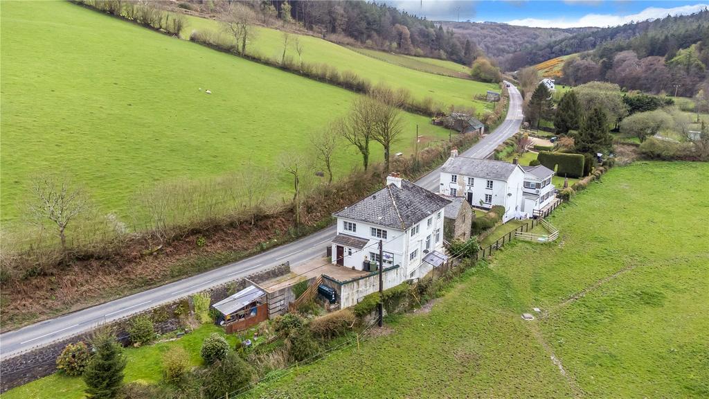 Milltown, Muddiford, Barnstaple, Devon, EX31 4 bed detached house for